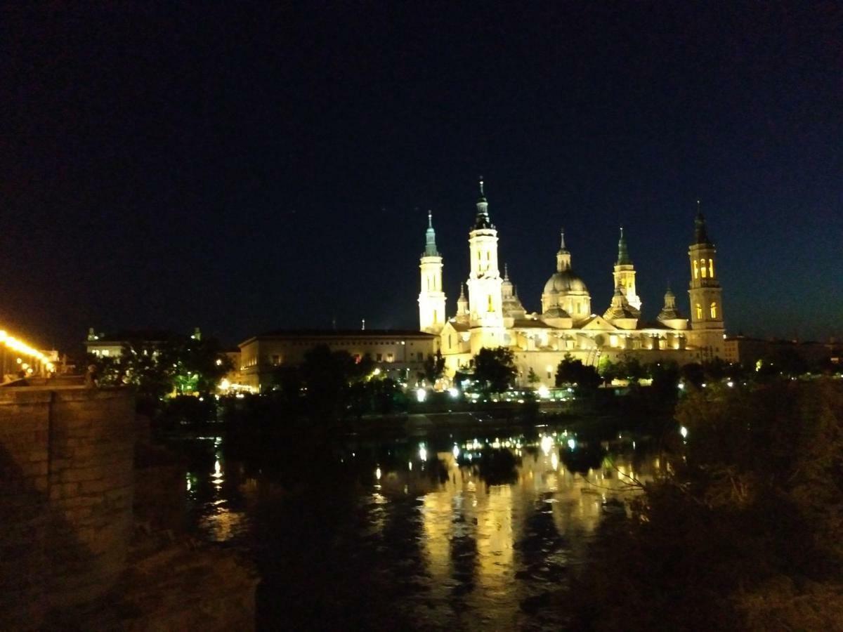 Acojedor Piso A Metros Del Pilar Y Plaza Espana Zaragoza Exteriör bild